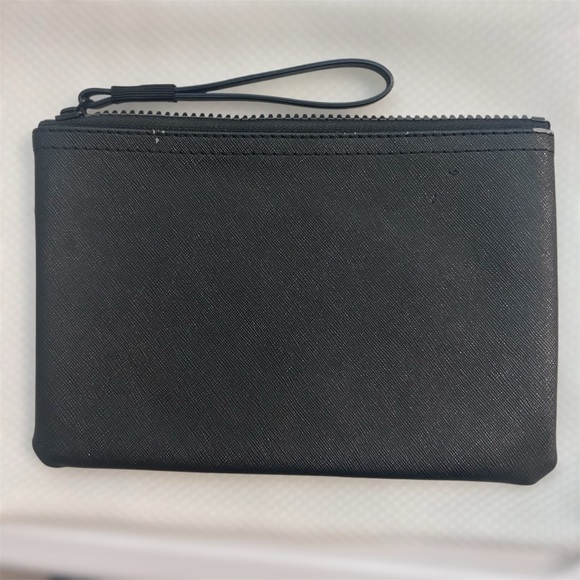 Lululemon black wristlet / pouch - Picture 2 of 2